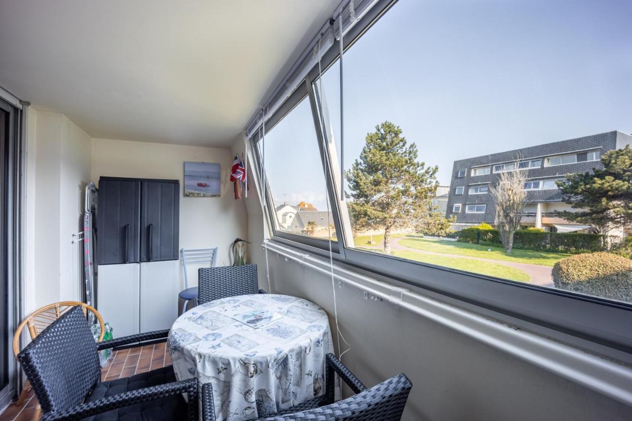 Le Pavois - Appartement A 50 Metres De La Mer Bernieres-sur-Mer Luaran gambar